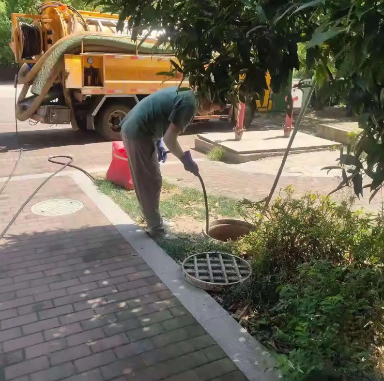 稷山市政排污管道清淤疏通——专业团队，让您全程省心！